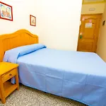 Corchos Πανσιόν 2*