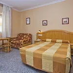Πανσιόν Corchos Fuengirola